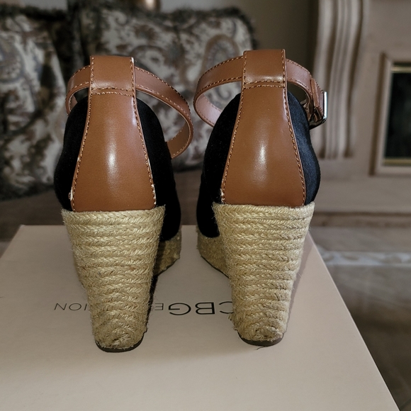 BCBGeneration Gracyn Wedge - Picture 4 of 6